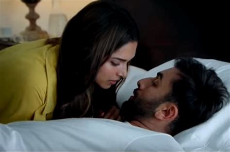 Her hot personality can make anyone love her immensely. . Deepika padukone sex tape